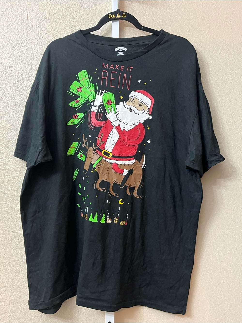 Christmas Graphic Tee - Black Santa 'Make It Rein'
